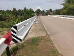 งานป้องกันฯ สำนักปลัด ออกดำเนินการ ทาสีสะพานหนองน้ำเย็น หมู่