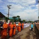 ประเพณีตักบาตรเทโวโรหณะ ประจำปี 2561